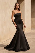 Mermaid Bow Prom Gown With Pearls in Black