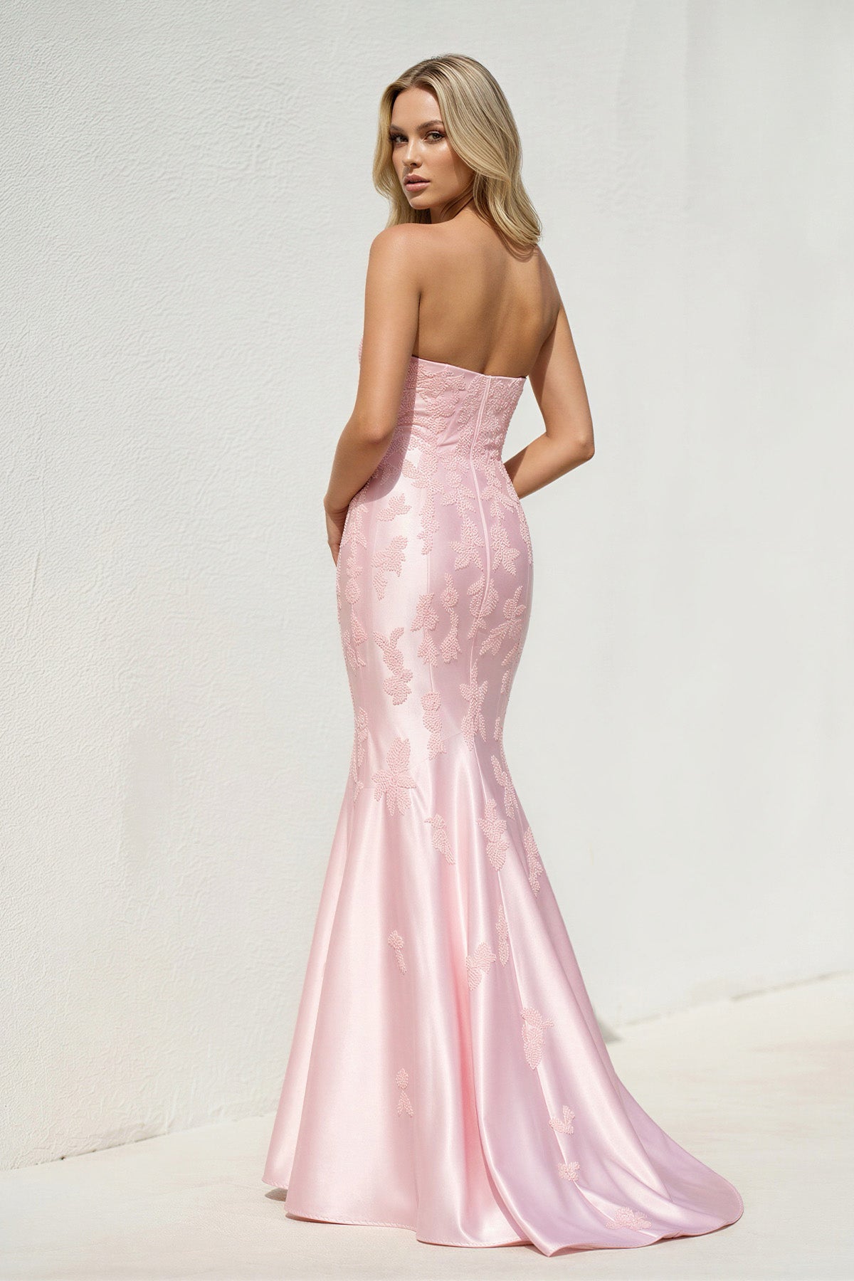 Sweetheart Mermaid Prom Dress With Appliques in Pink