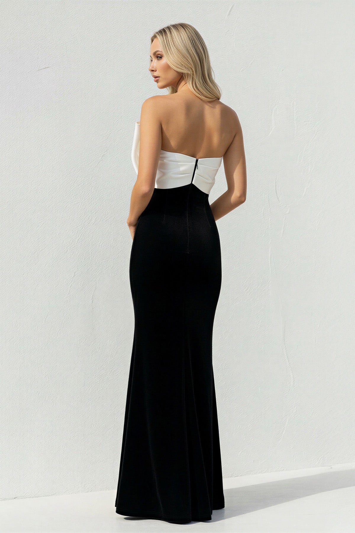 Velvet Sheath Prom Dress With Bow in Black and White